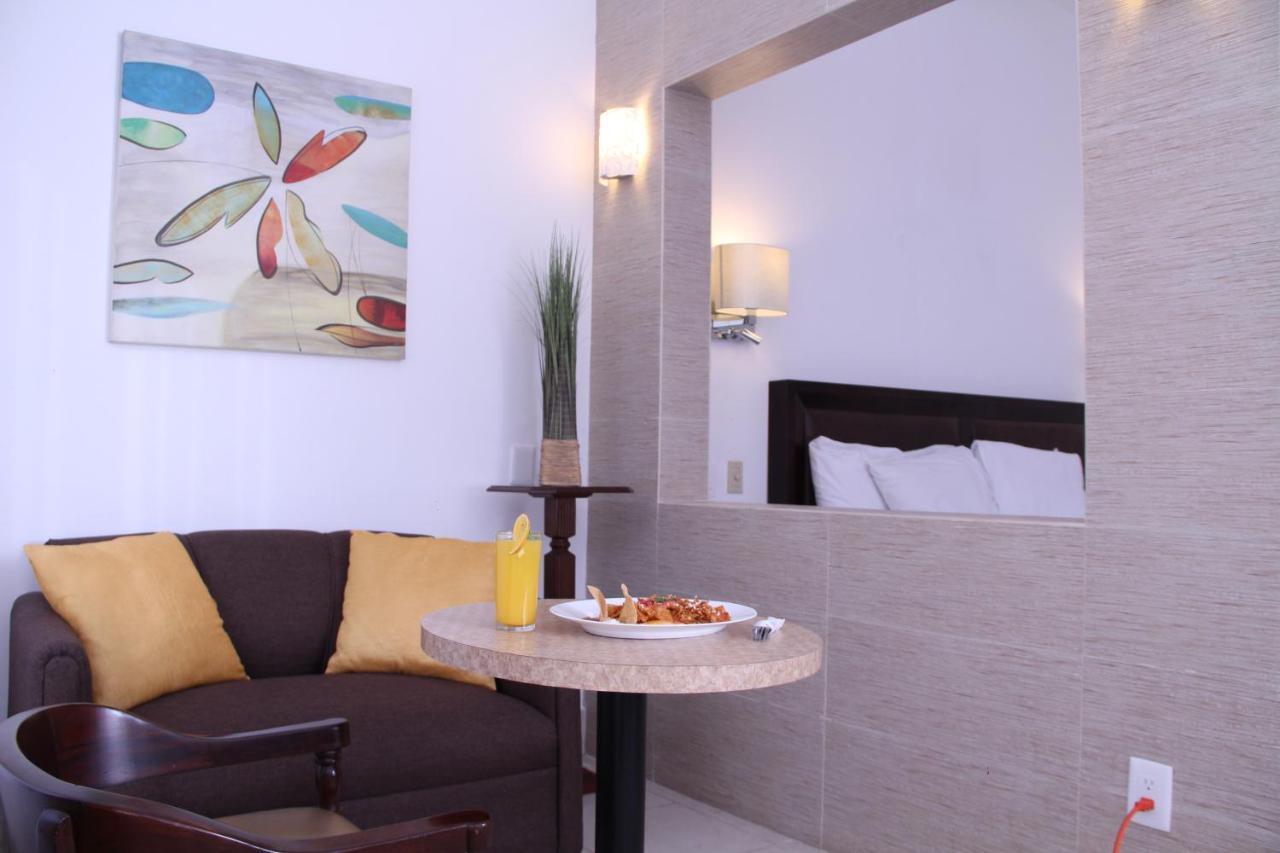 Hotel Villa Las Rosas Tepic Exterior foto